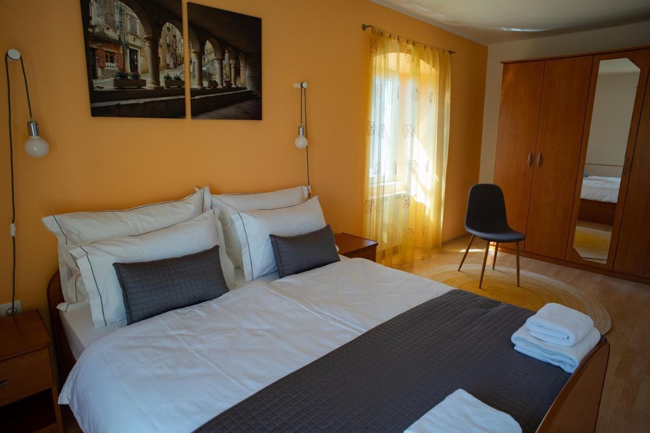 Olive Tree Apartments Умаг Экстерьер фото