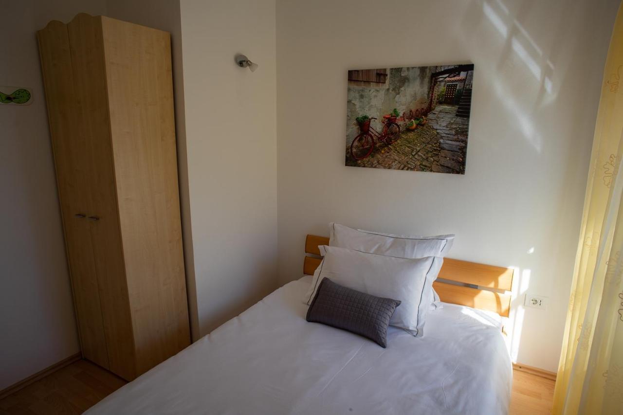 Olive Tree Apartments Умаг Экстерьер фото