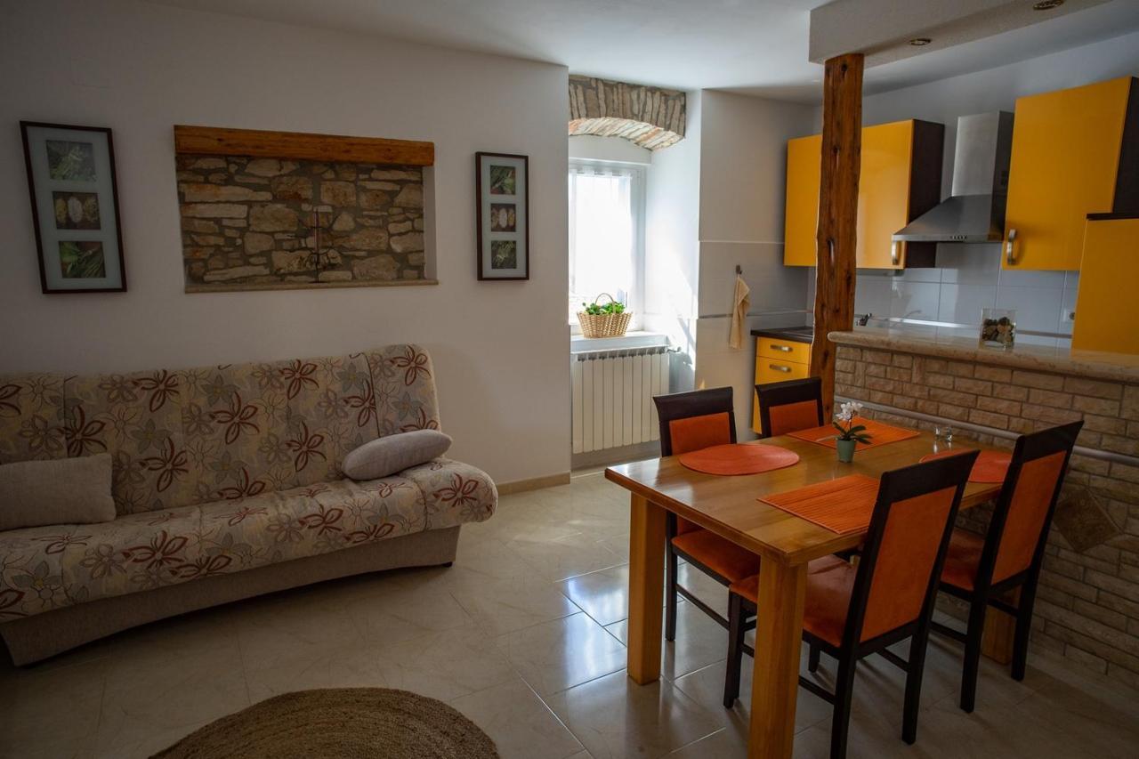 Olive Tree Apartments Умаг Экстерьер фото