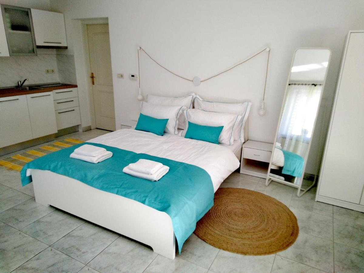 Olive Tree Apartments Умаг Экстерьер фото